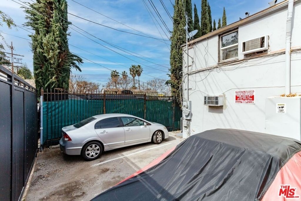 11472 Ventura - Photo 7
