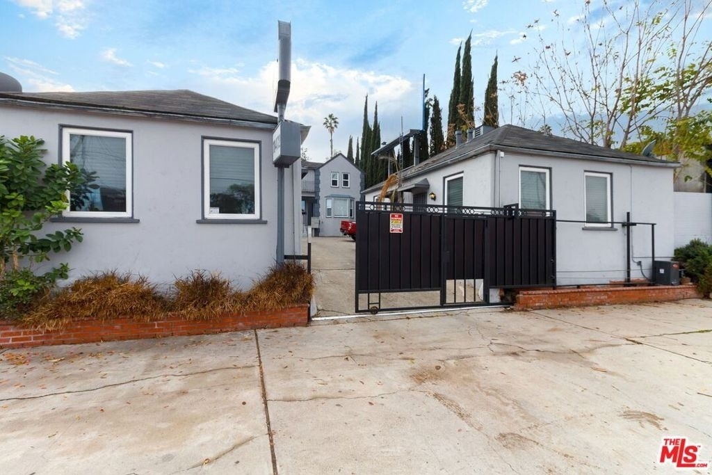 11472 Ventura - Photo 4