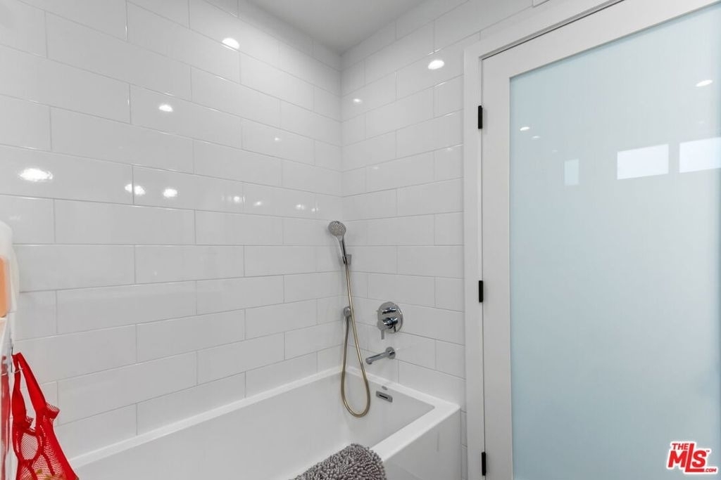 4606 Roma Court - Photo 59
