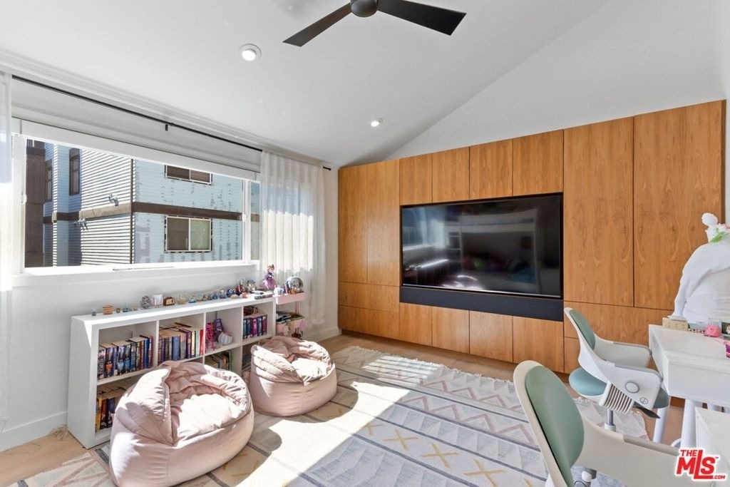 4606 Roma Court - Photo 45