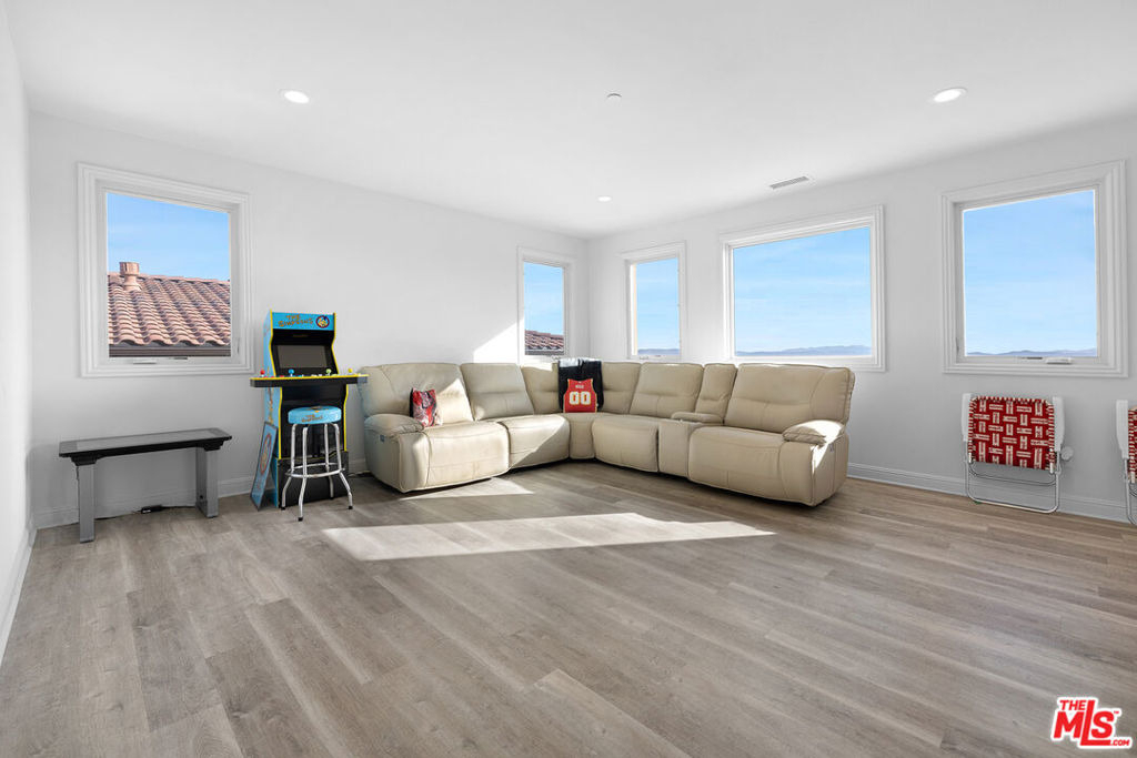 20234 Jubilee Way - Photo 24