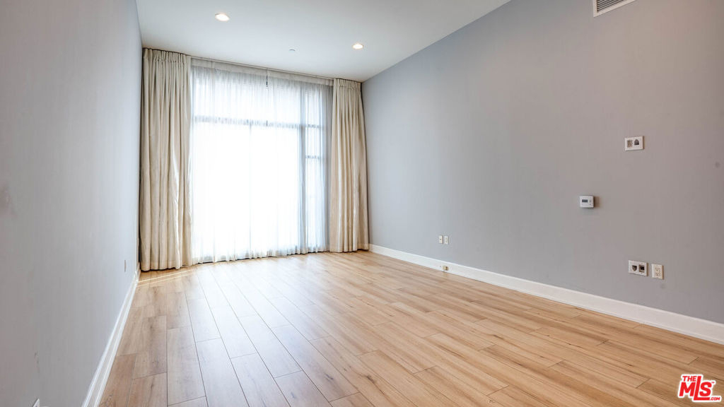 3223 W 6th Street - Photo 12