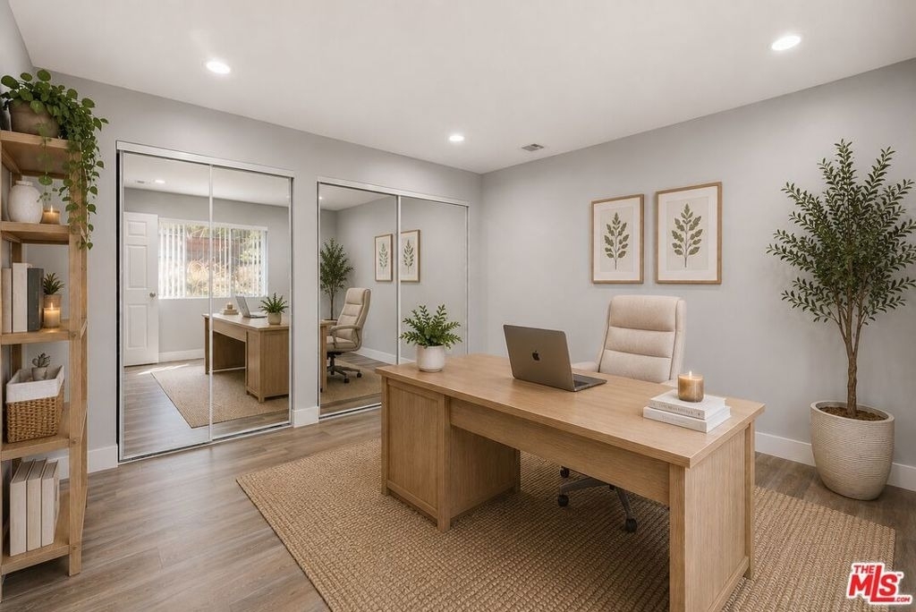 6652 Orion Avenue - Photo 8