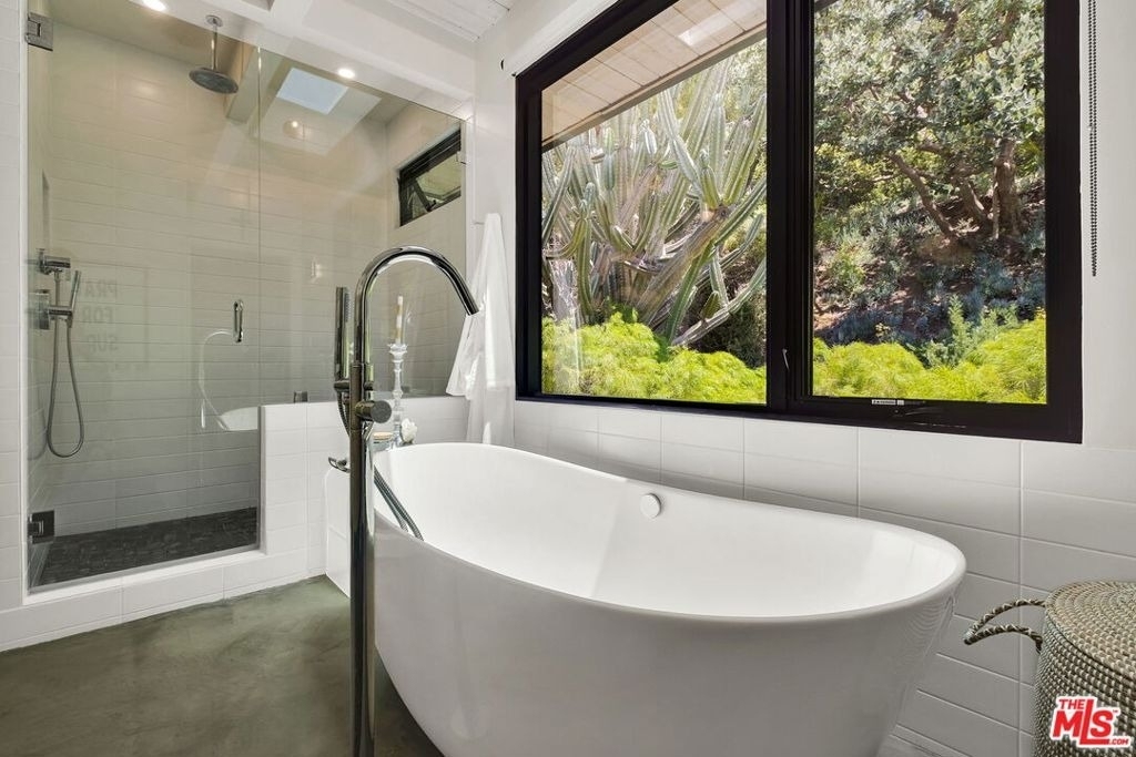 8967 Wonderland Park Avenue - Photo 24