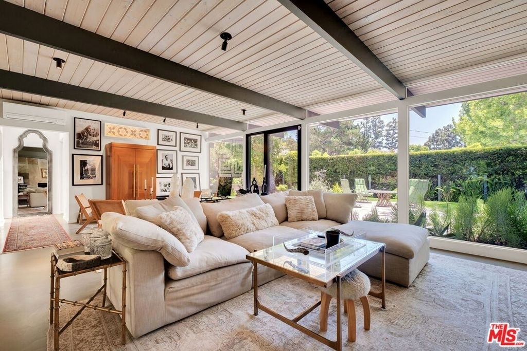 8967 Wonderland Park Avenue - Photo 5