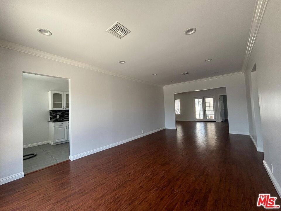 6537 Teesdale Avenue - Photo 6