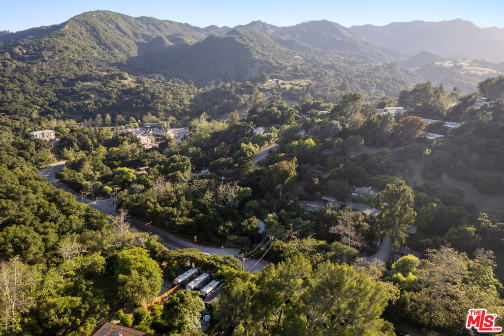 272 N Topanga - Photo 14