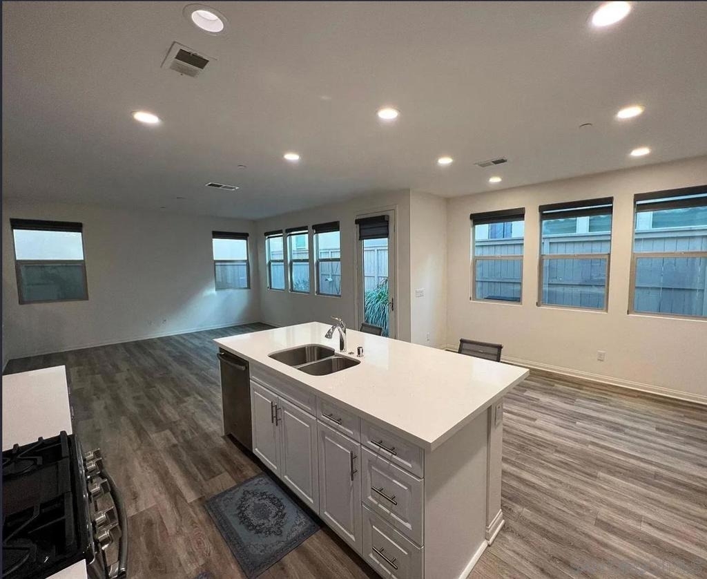1041 Sea Glass Way - Photo 2