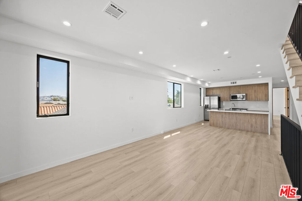 2123 S Cloverdale Avenue - Photo 1