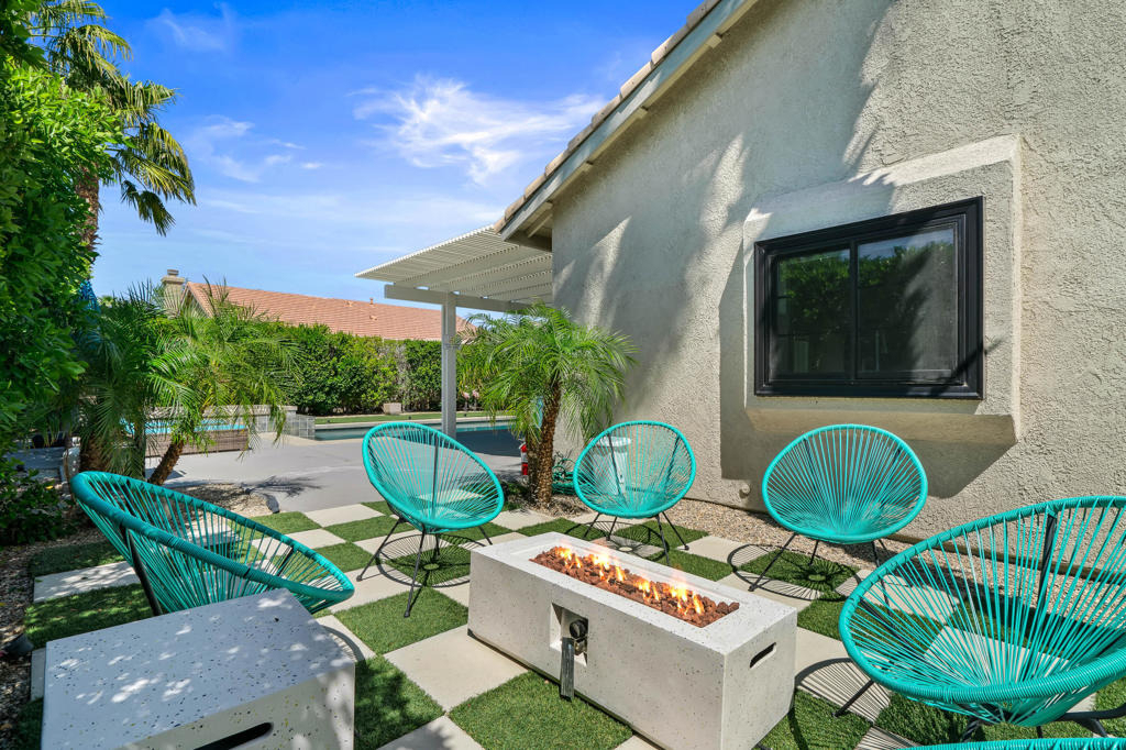1502 Amelia Way - Photo 68