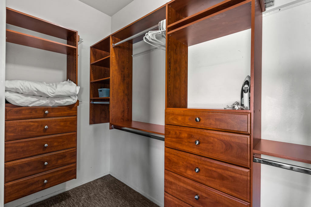 1502 Amelia Way - Photo 39