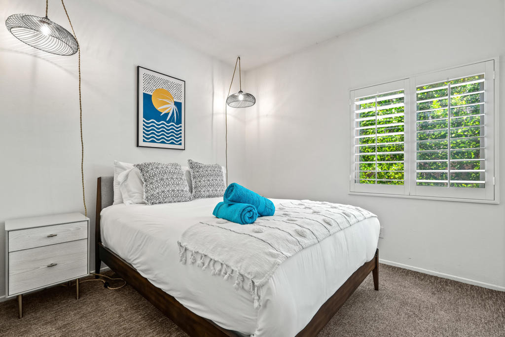 1502 Amelia Way - Photo 34