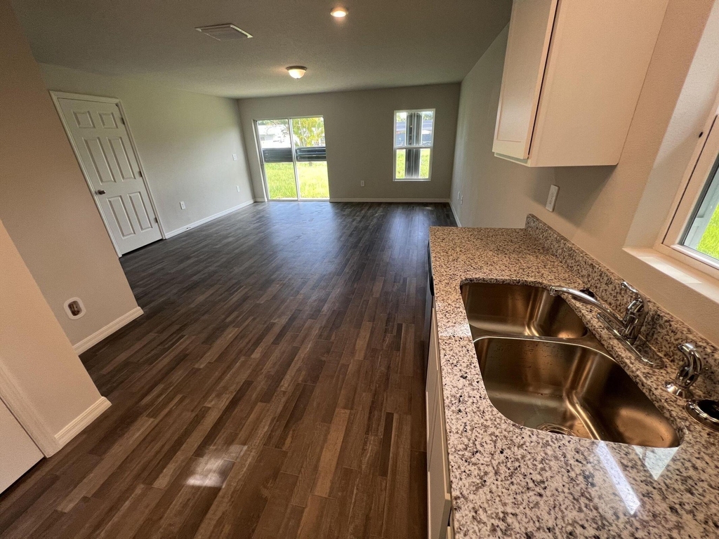 7602 Pensacola Road - Photo 7