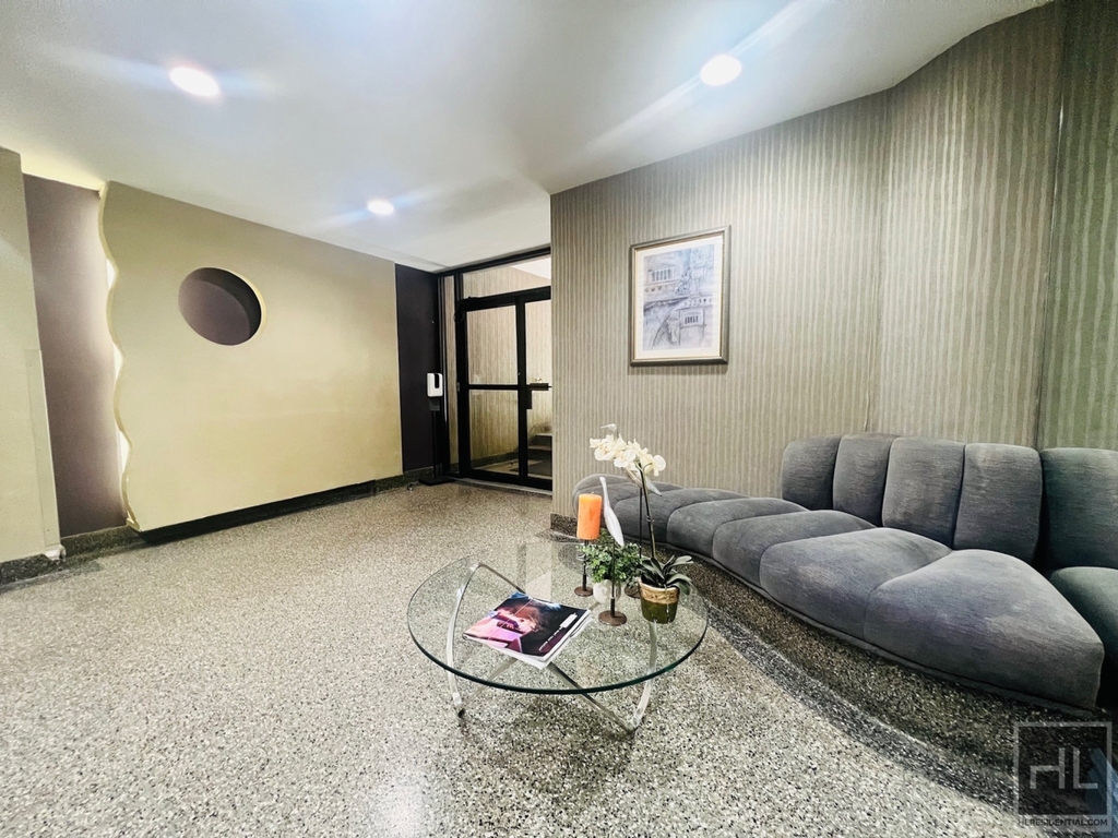 345 East 54th Street - Photo 5