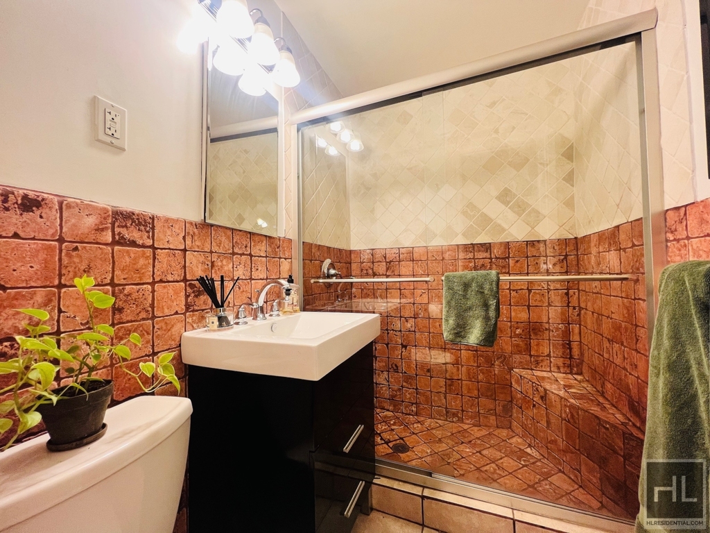 345 East 54th Street - Photo 4