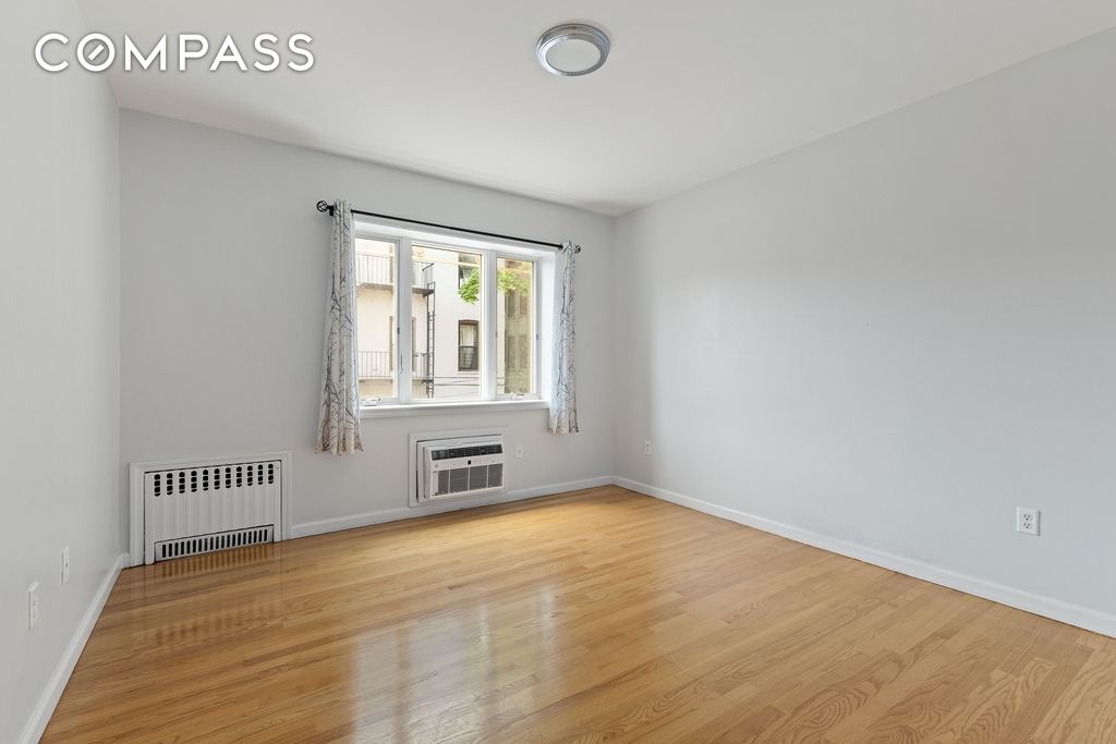 83rd Street - Photo 4