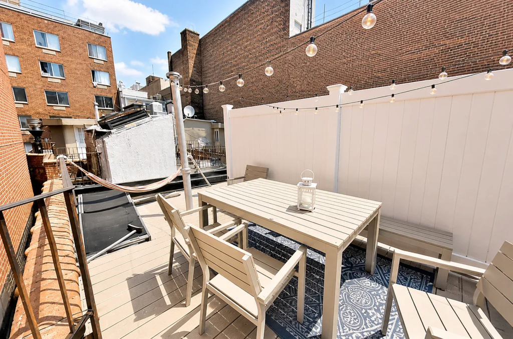 219 East 23rd Street - Photo 2
