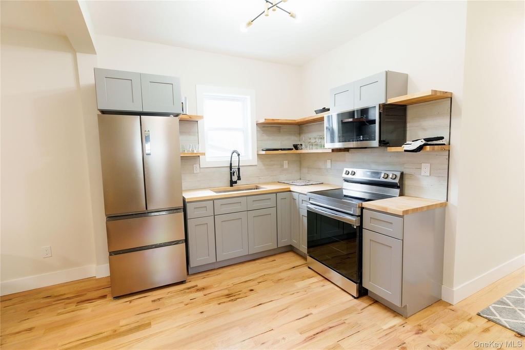 328 Columbia Street - Photo 14