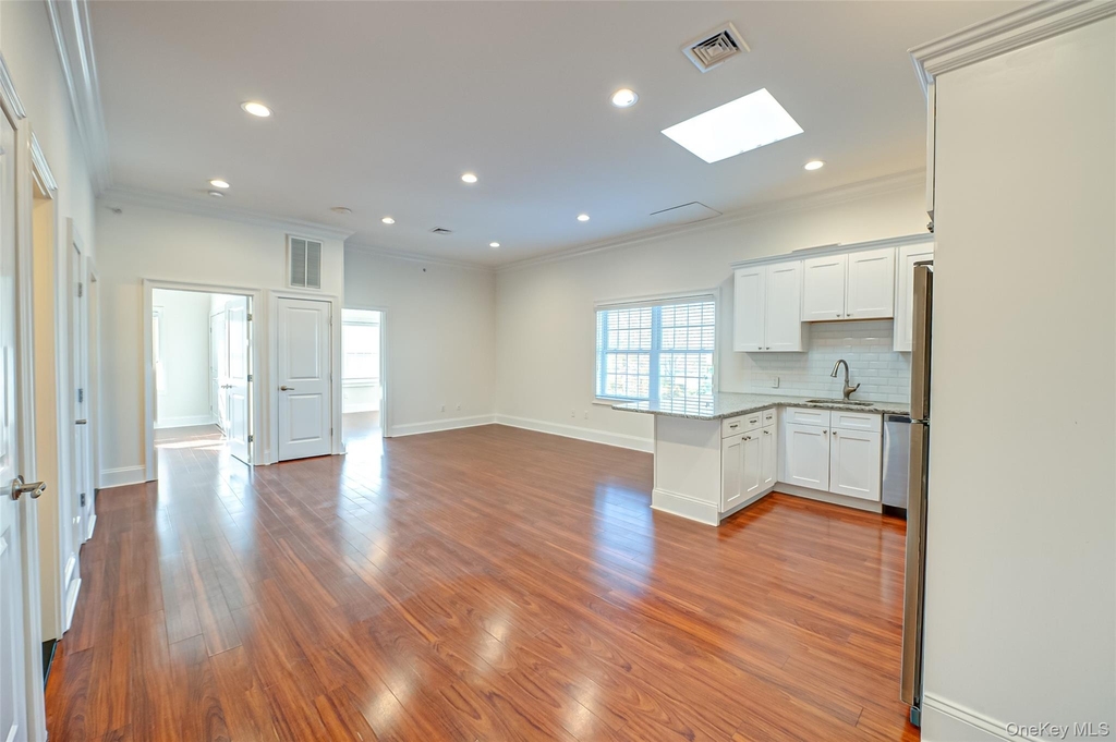 41 Green Street - Photo 1