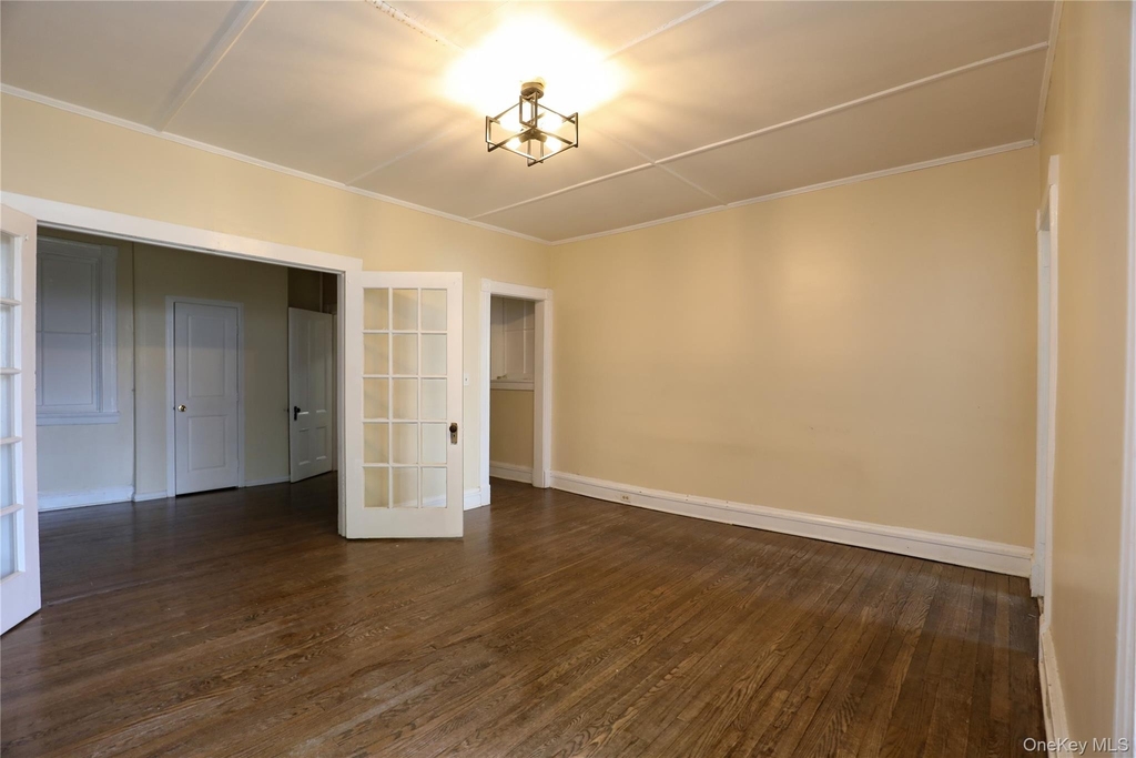 141 Saint James Street - Photo 9