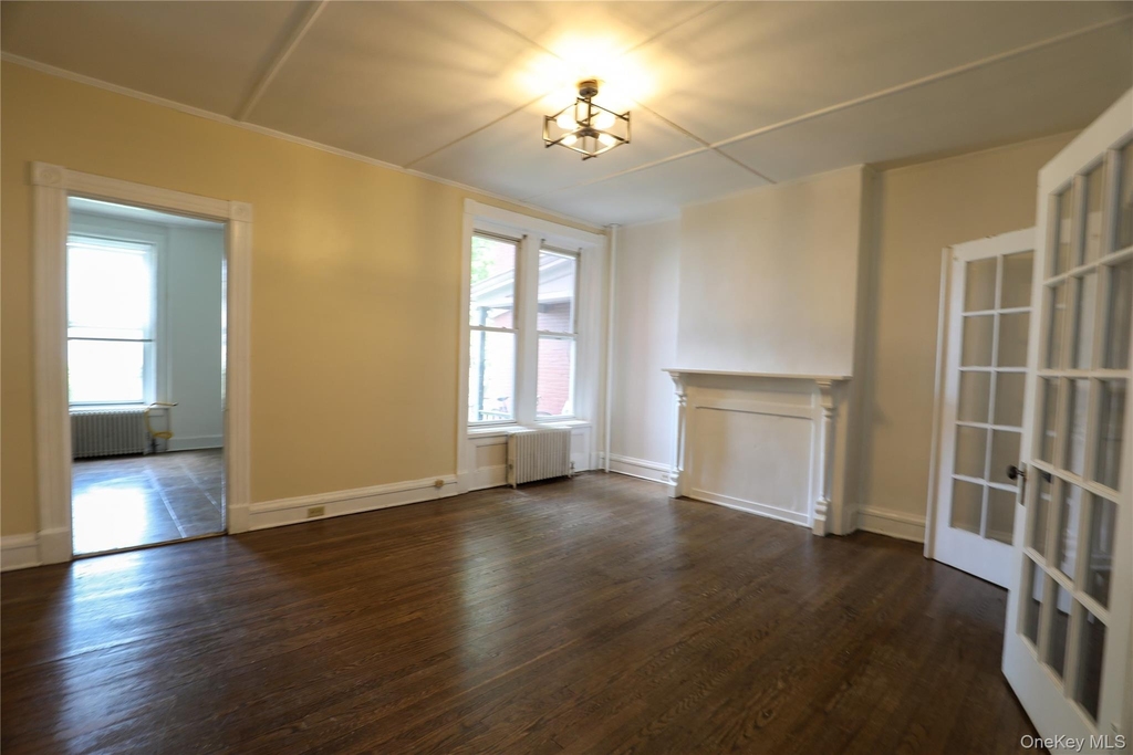 141 Saint James Street - Photo 8