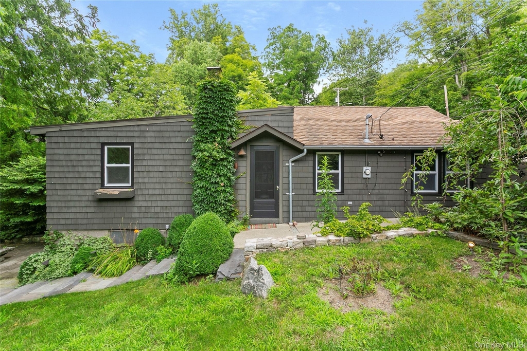 392 Main Street - Photo 0