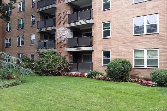 360 Central Avenue - Photo 1