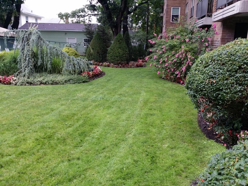 360 Central Avenue - Photo 2