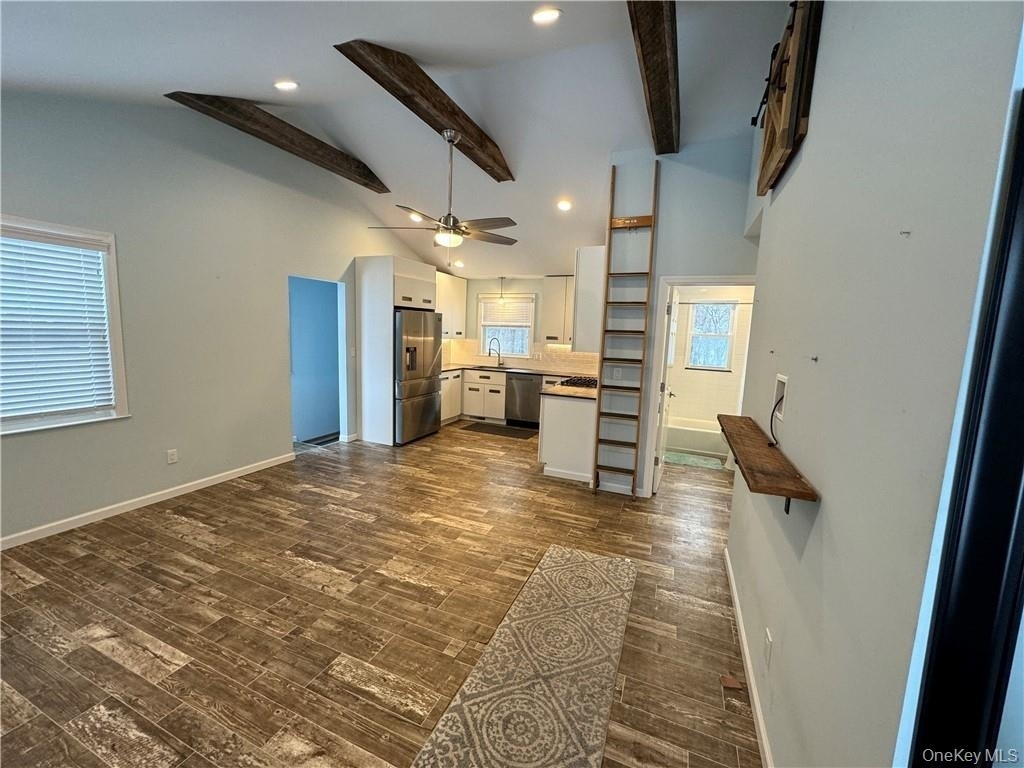 317 Overlook Court - Photo 1