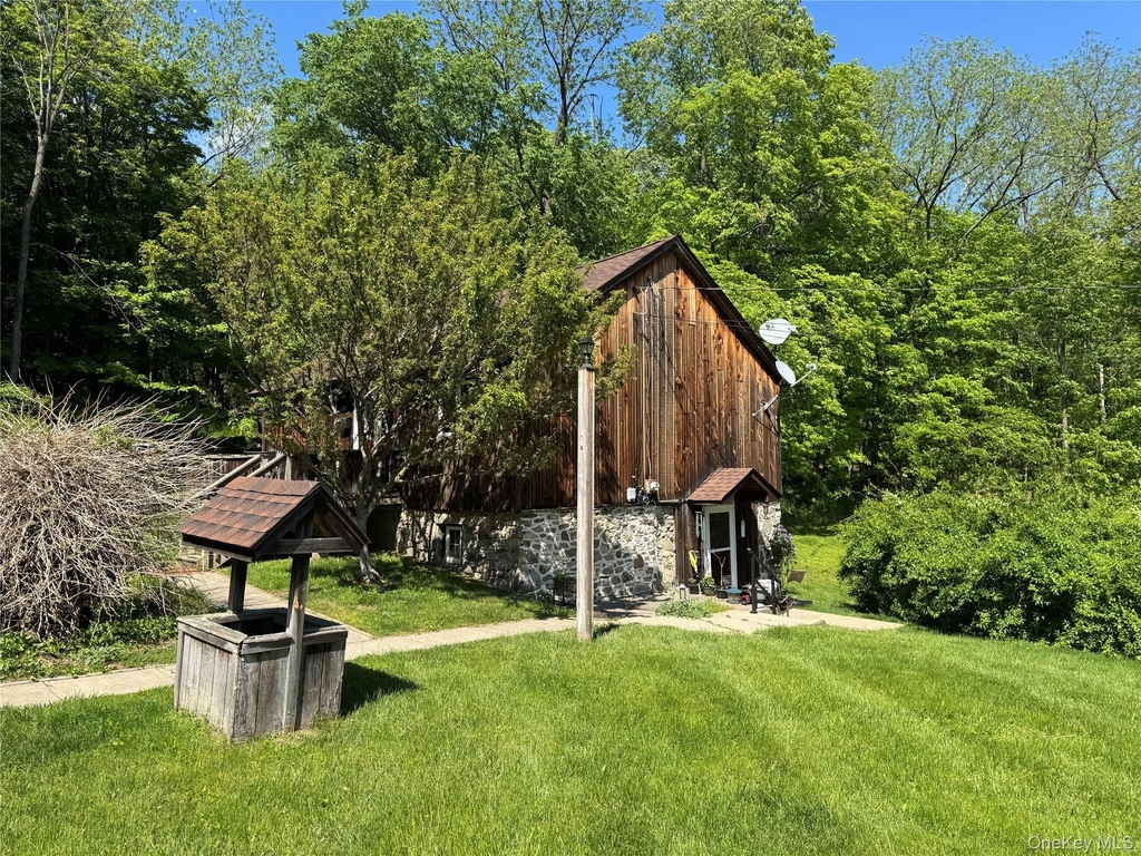 84 Foster Road - Photo 1