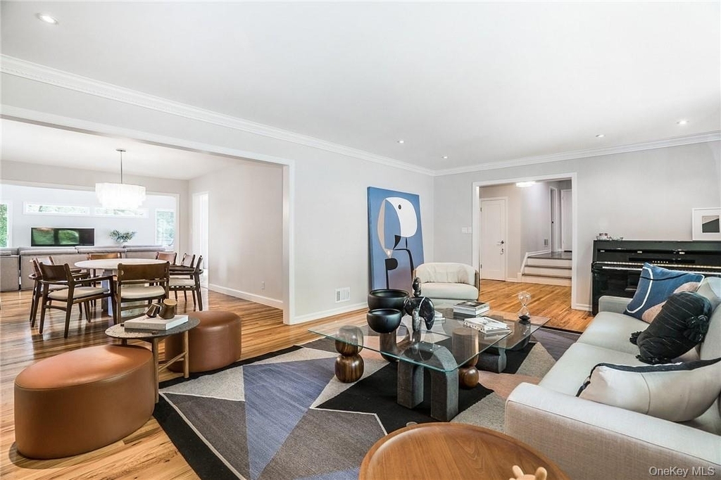4 Parkfield Road - Photo 3