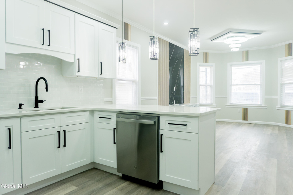 418 3rd Street - Photo 10