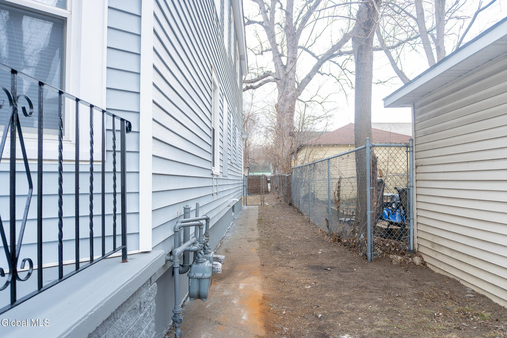 418 3rd Street - Photo 26