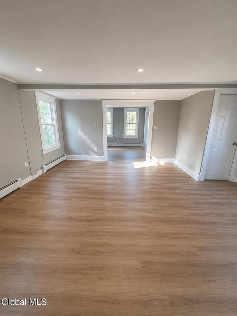 282 Livingston Avenue - Photo 2