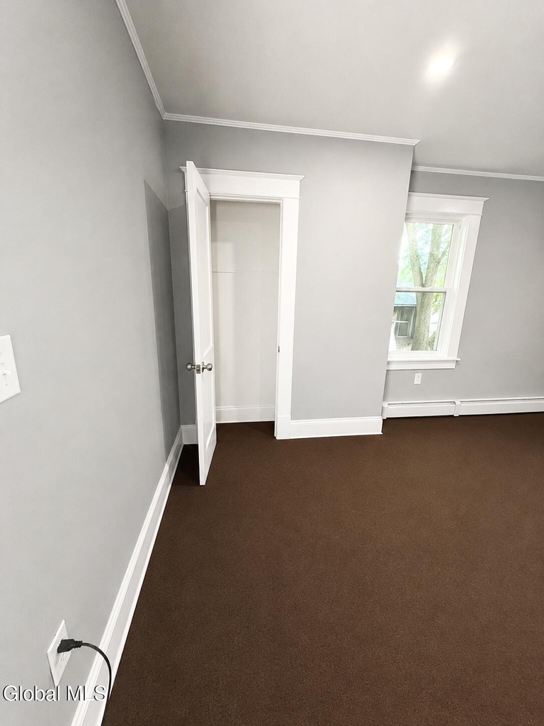 282 Livingston Avenue - Photo 8