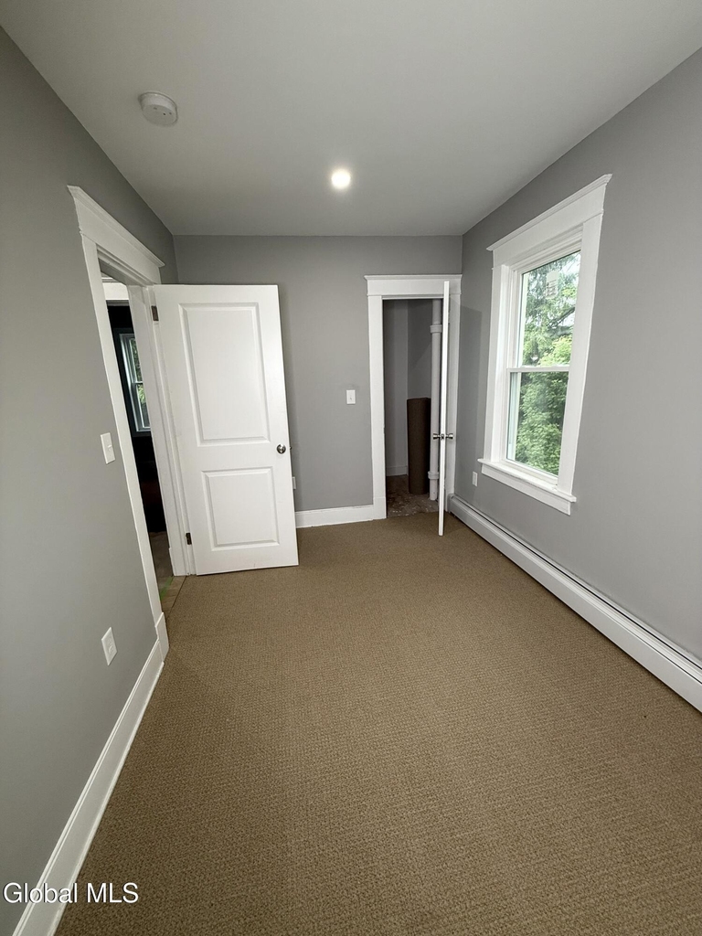 282 Livingston Avenue - Photo 11