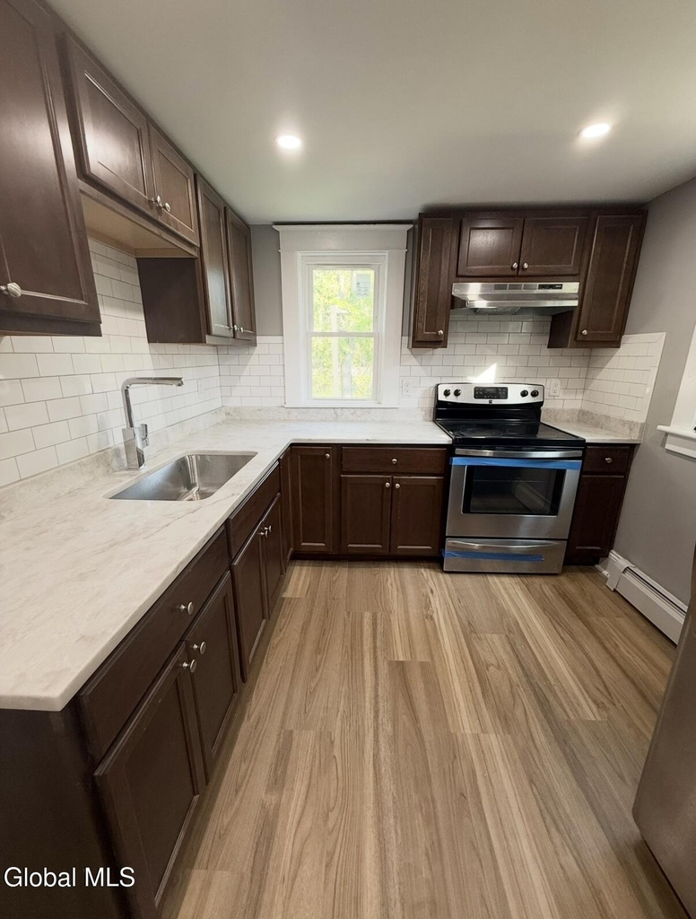 282 Livingston Avenue - Photo 3