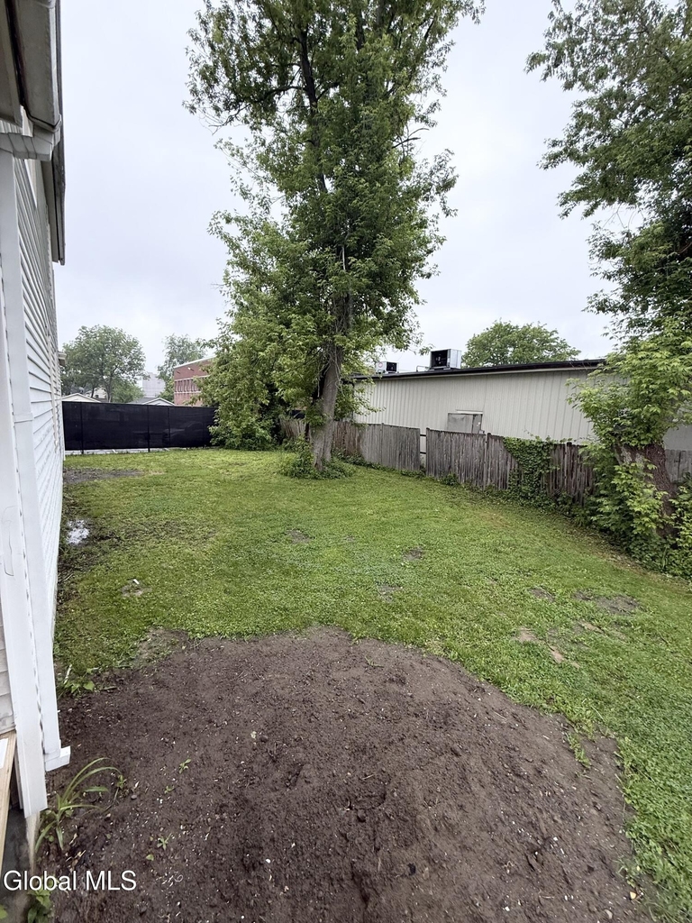 282 Livingston Avenue - Photo 19