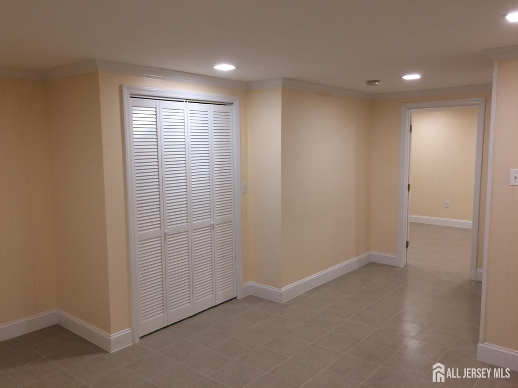 1 Mochen Court - Photo 18