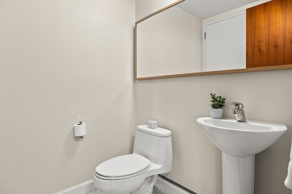 261 W 28th Street - Photo 12