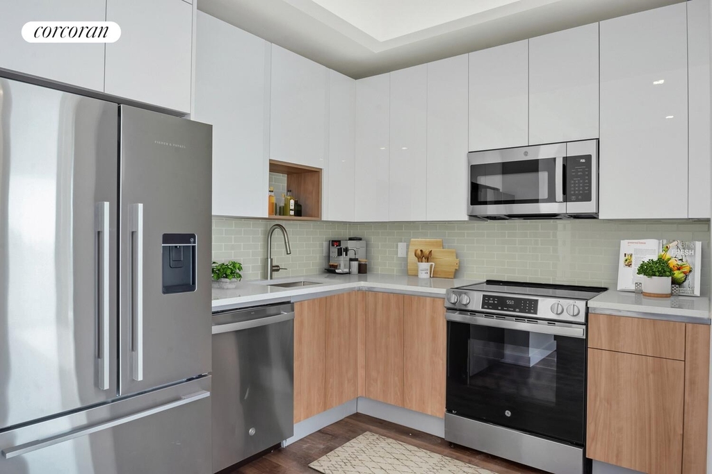 563 W 170th Street - Photo 5