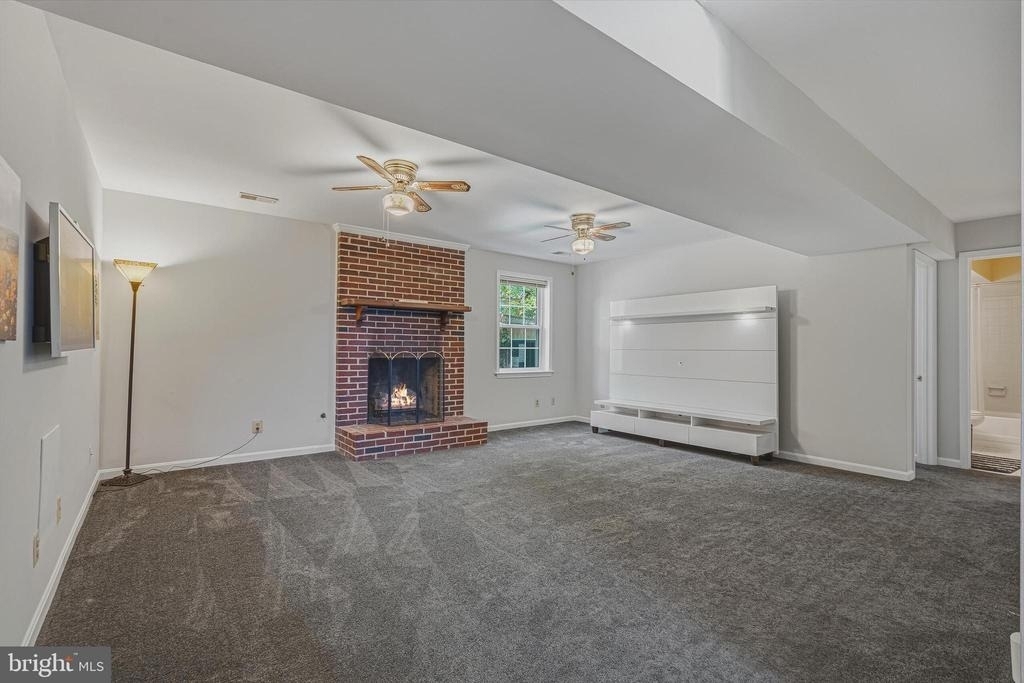 9729 Zimbro Avenue - Photo 21