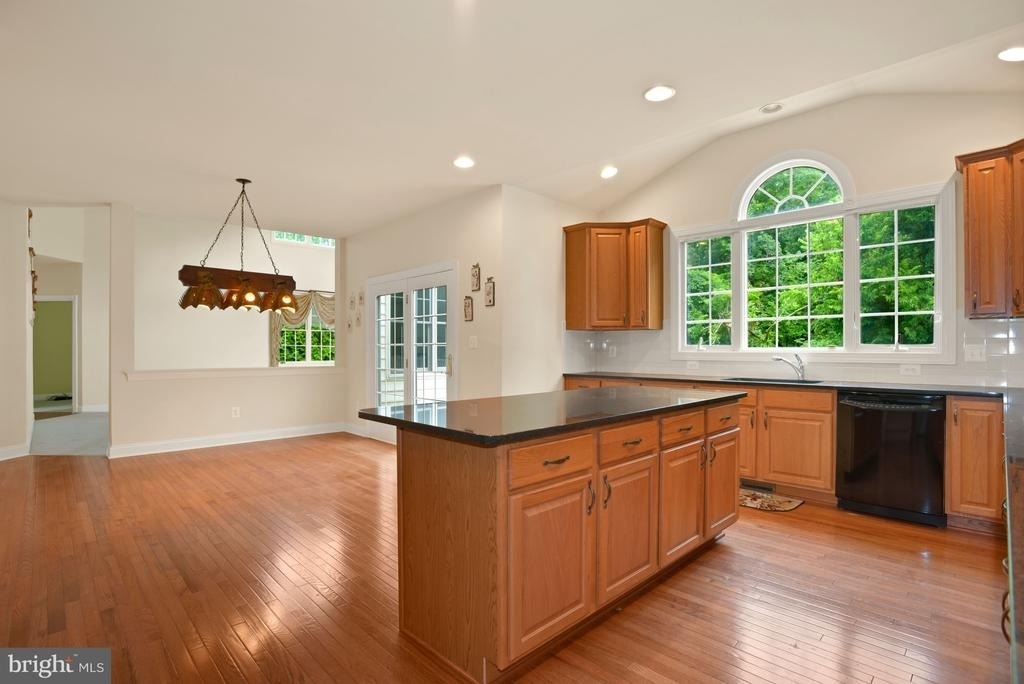 23353 Lennoxville Way - Photo 16