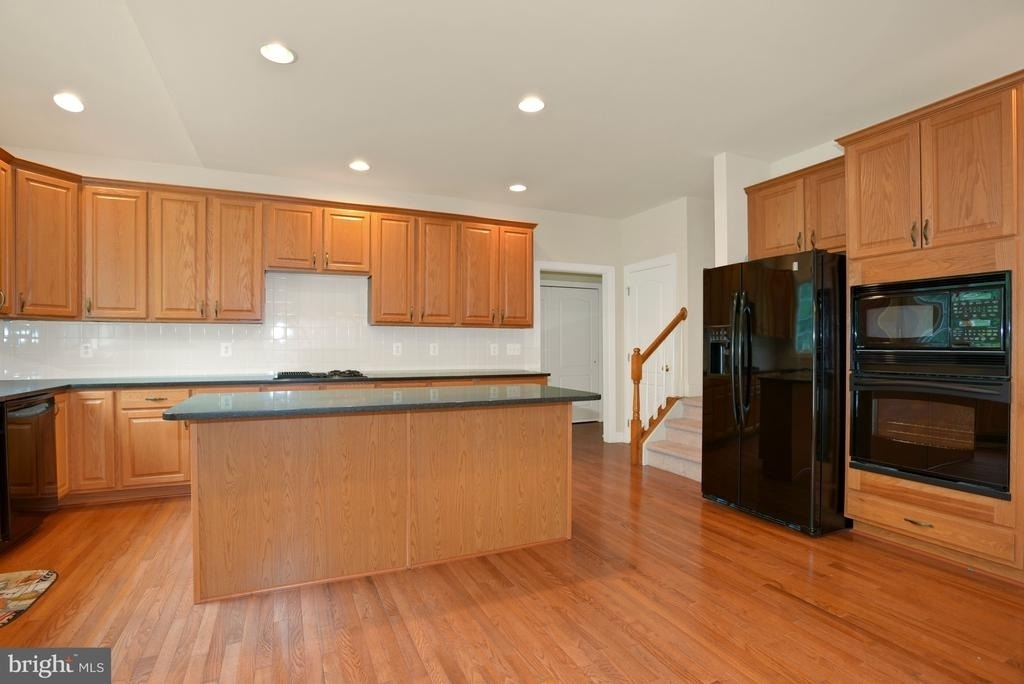 23353 Lennoxville Way - Photo 15