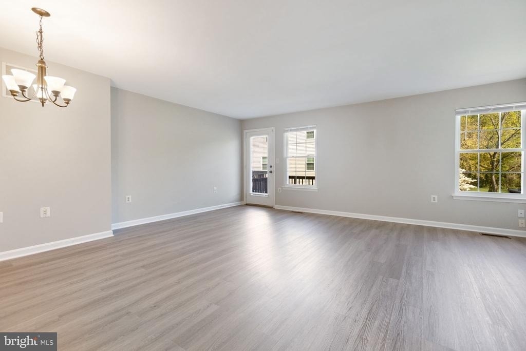 104 Frazer Drive - Photo 11