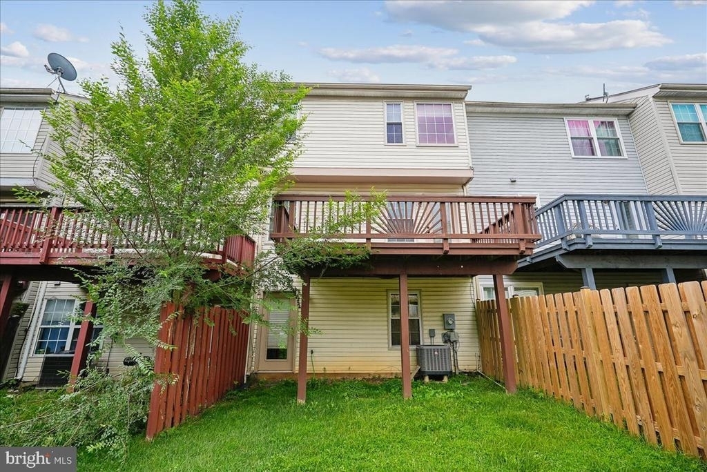 104 Frazer Drive - Photo 2