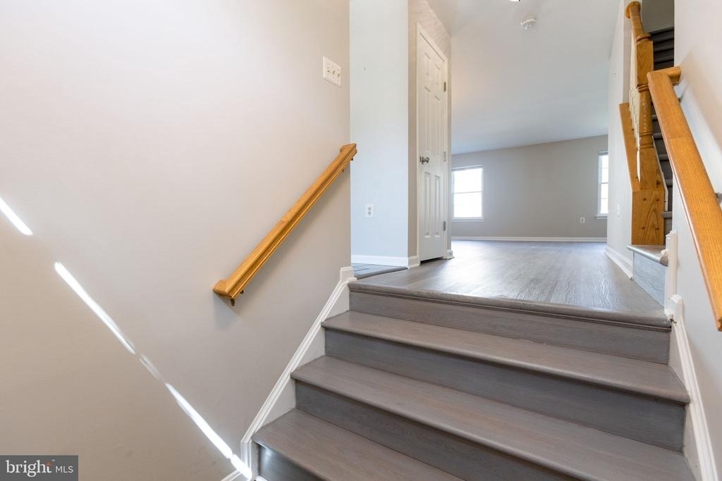 104 Frazer Drive - Photo 3