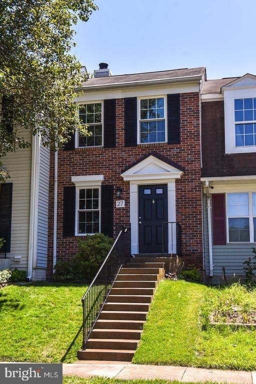 27 Marian Court - Photo 1