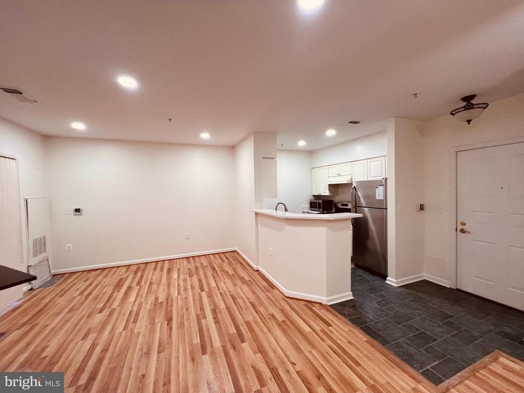 2204 Westcourt Lane - Photo 6