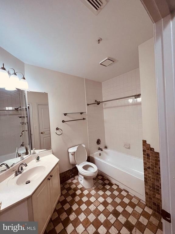 2204 Westcourt Lane - Photo 7